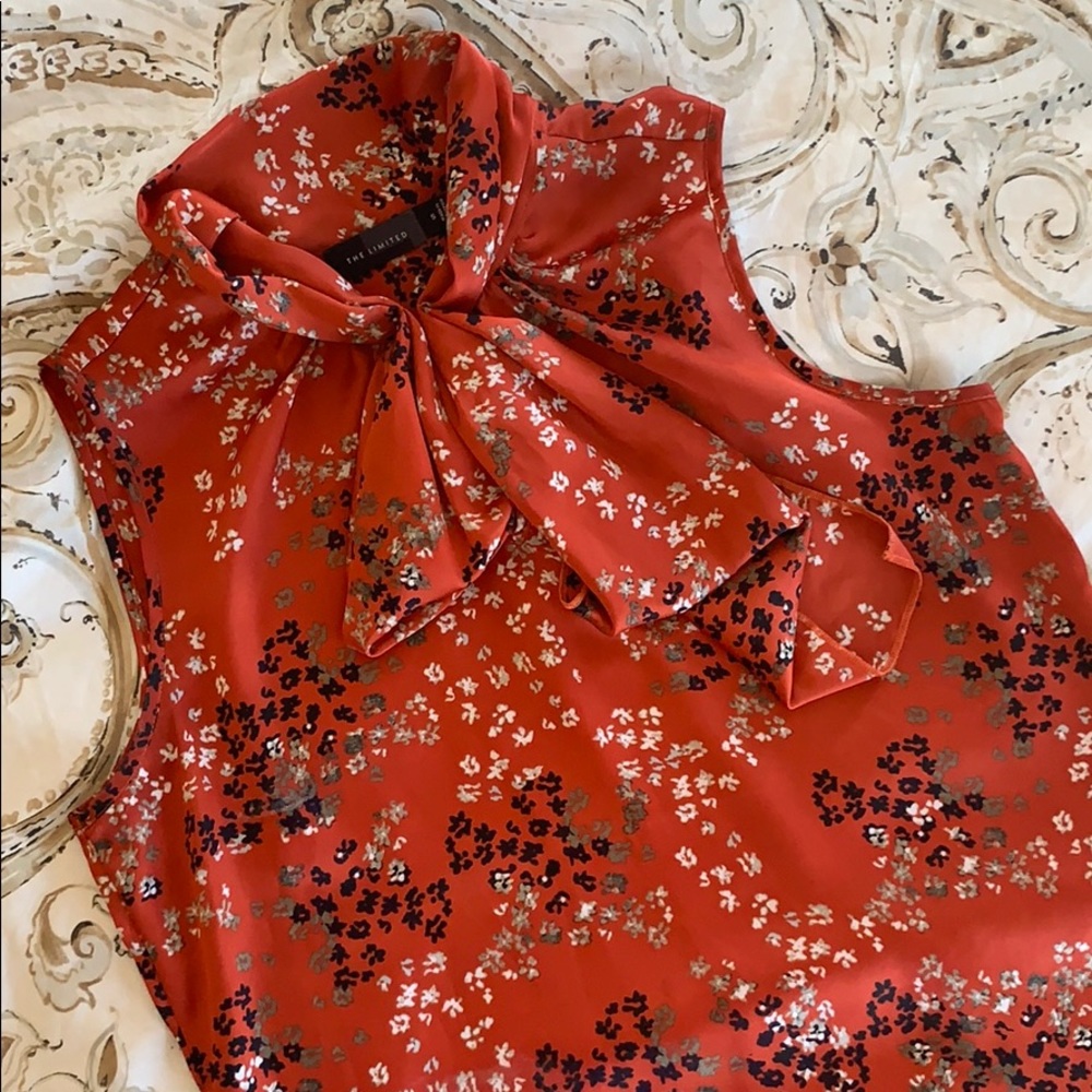 Sleeveless Floral Blouse